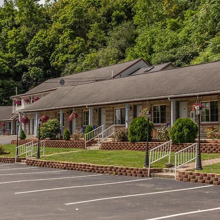 Budget Inn Watkins Glen Εξωτερικό φωτογραφία