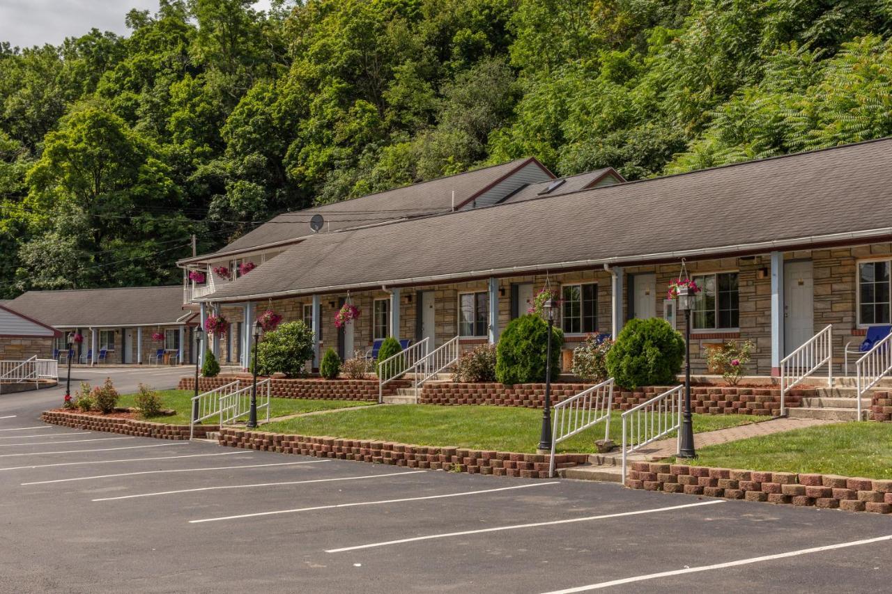 Budget Inn Watkins Glen Εξωτερικό φωτογραφία