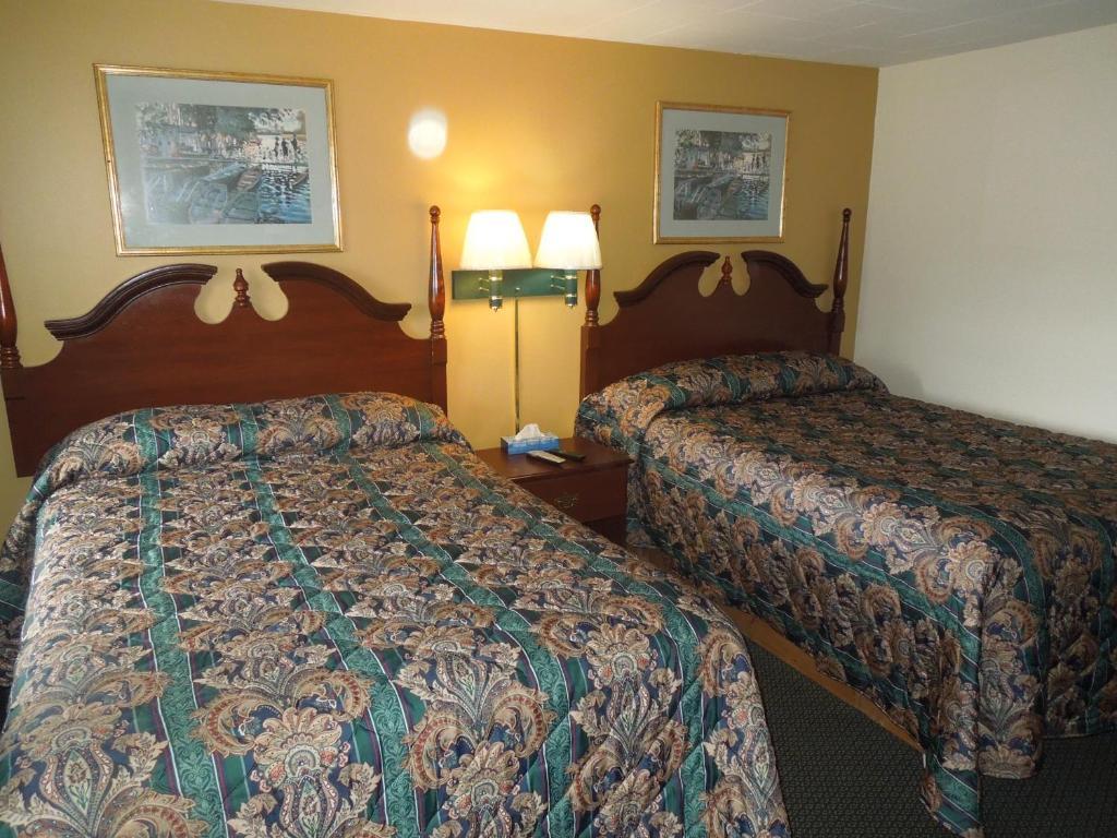 Budget Inn Watkins Glen Δωμάτιο φωτογραφία
